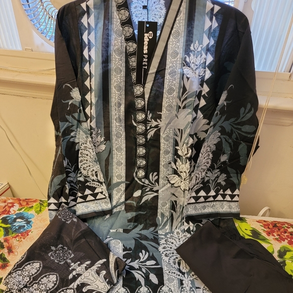 "SALE"GULAHMED IDEAS PRET 3PIECE LAWN SUIT - Picture 4 of 9